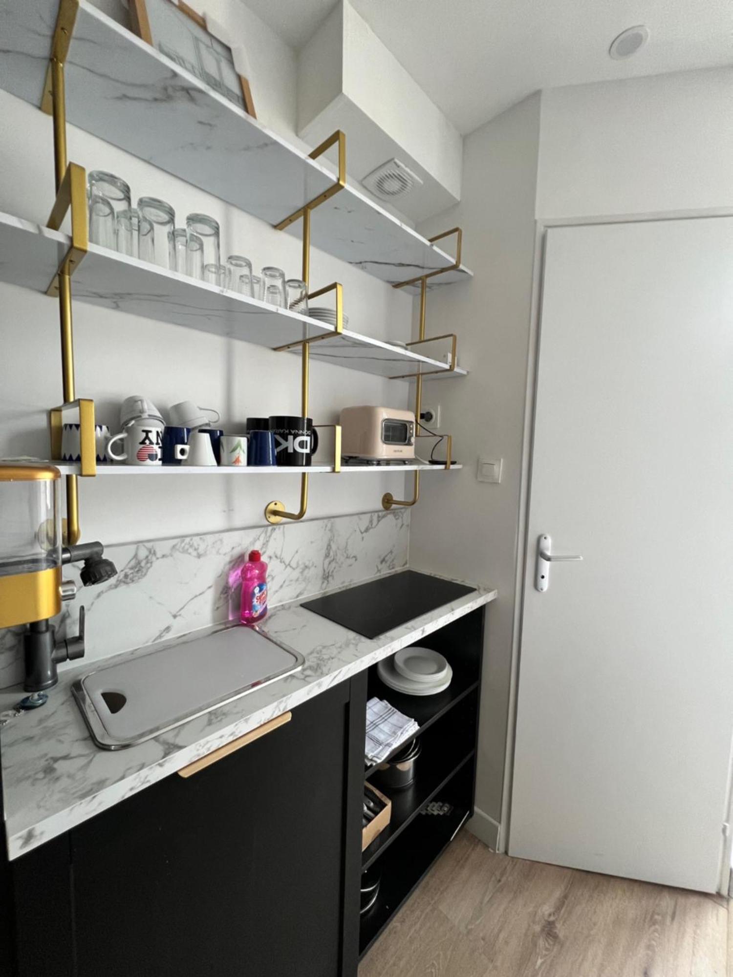 Batignolles, Montmartre Chambre 12M2 , Metro 13 Et 14 Paris Exterior photo