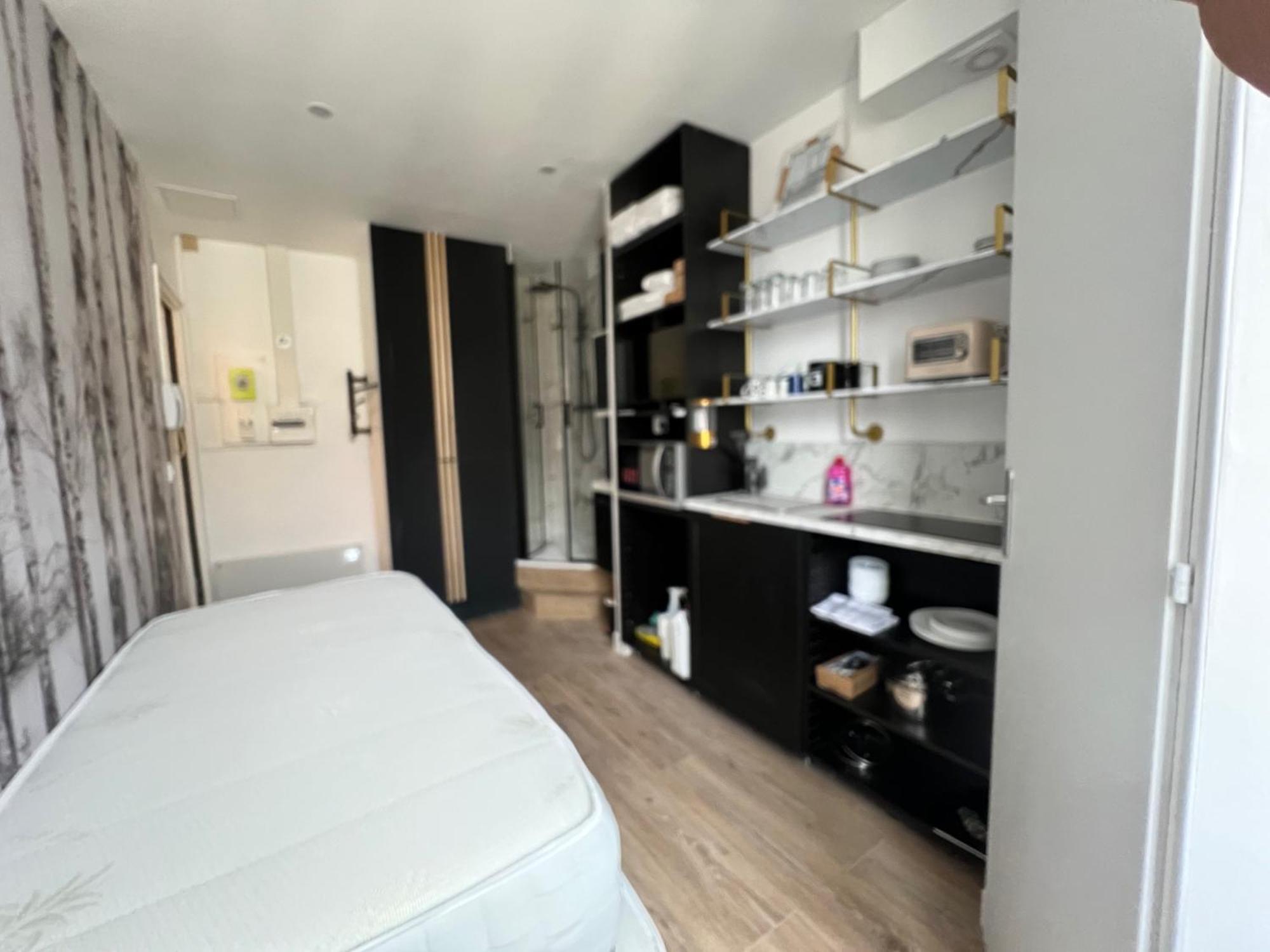 Batignolles, Montmartre Chambre 12M2 , Metro 13 Et 14 Paris Exterior photo